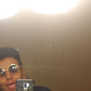 Meet your Posher, Nicolas